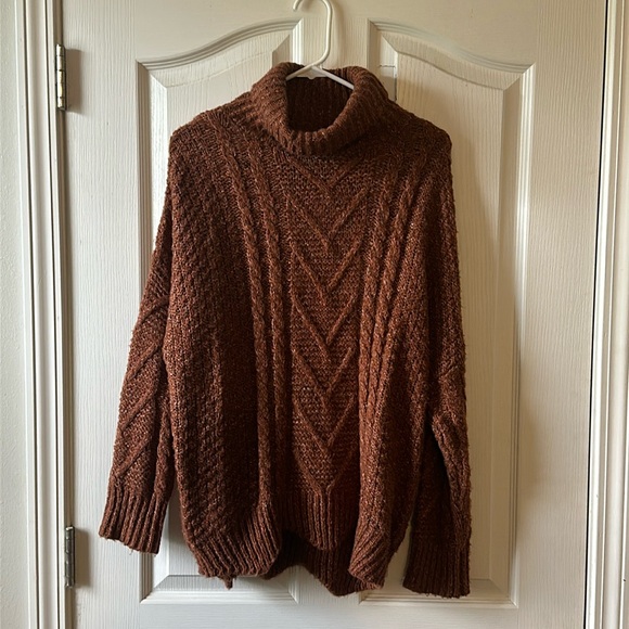 Rust colored sweater - Picture 1 of 4